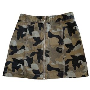 H&M Divided Camo Print Zip Up Skirt